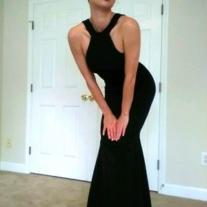 Gorgeous black maxi dress